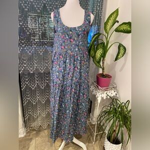 FLORAL MIDI DRESS NWOT
